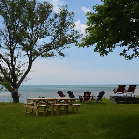 Birds Point Cottage On A Cliff Facing Lake Erie. Wheatley Eksteriør billede